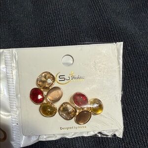 Fashion Jewelry Red and Gold Brooch
